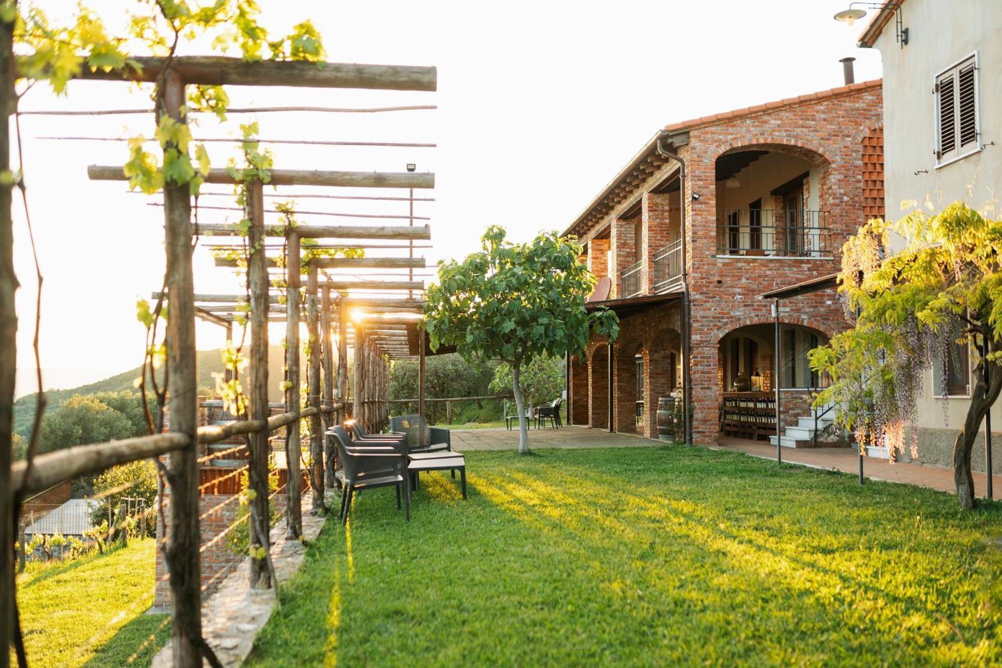 Agriturismo La Burlanda Fosdinovo Bagian luar foto